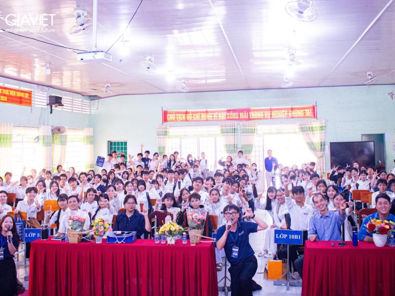 GIA VIỆT ĐỒNG HÀNH CÙNG THPT TÂN LƯỢC – ENGLISH TO CAREER