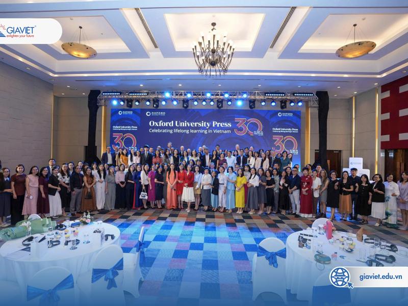 GIA VIỆT VINH DỰ NHẬN GIẢI THƯỞNG “VISIONARY EDUCATIONAL PARTNER” TỪ NHÀ XUẤT BẢN ĐẠI HỌC OXFORD